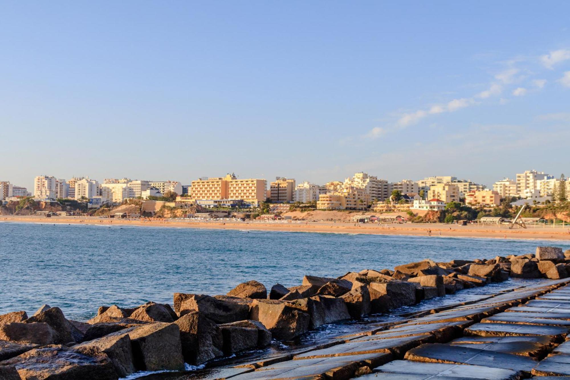 פורטימאו Praia Da Rocha Beach Retreat מראה חיצוני תמונה