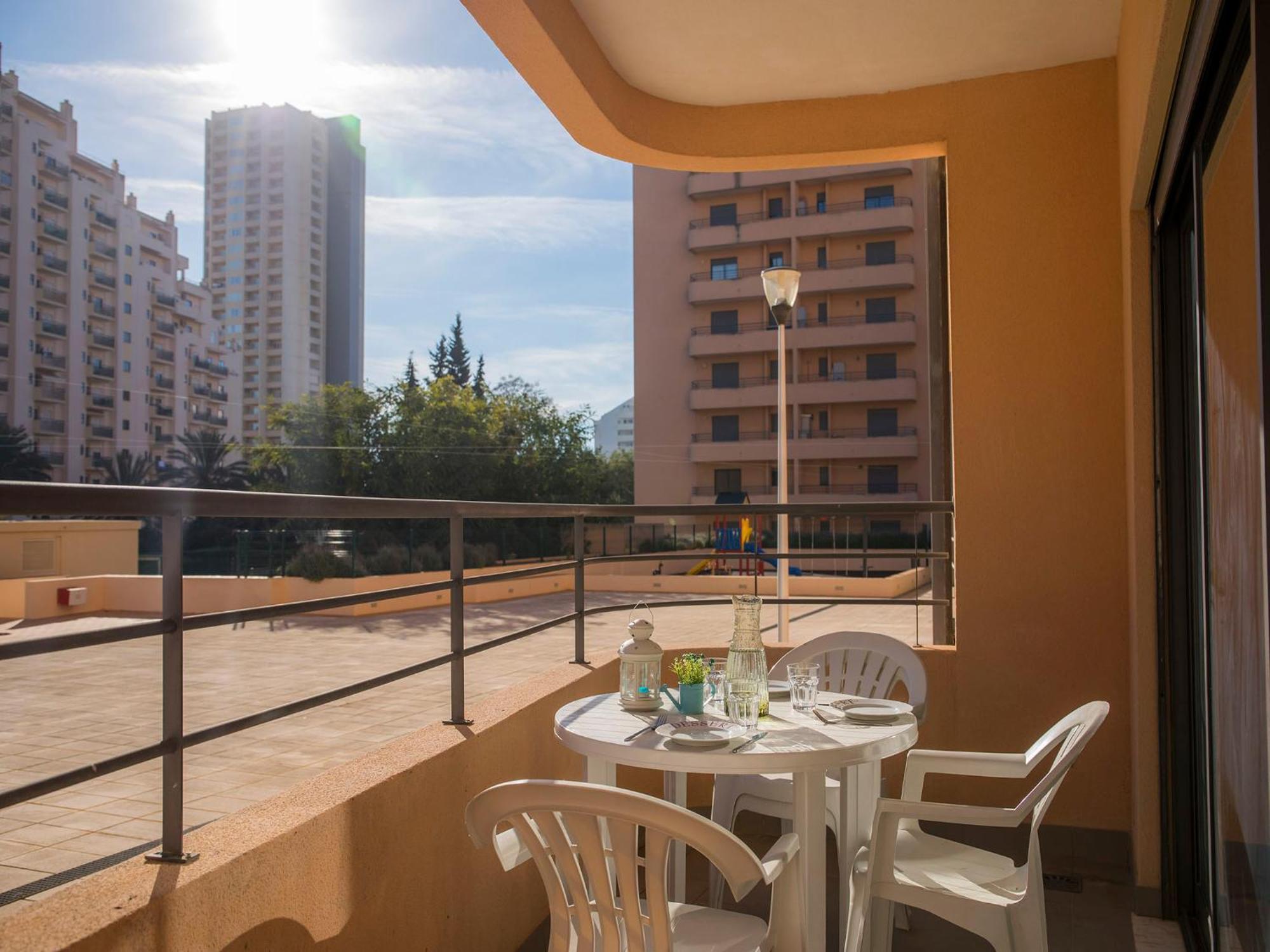 פורטימאו Praia Da Rocha Beach Retreat מראה חיצוני תמונה